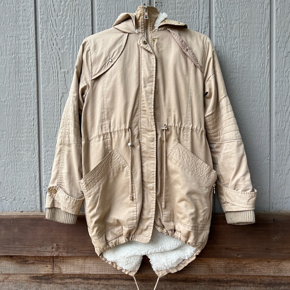 Forever New vintage fleece lined long cozy winter coat, tan zip up jacket